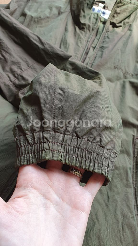 버버리 런던 집업 까슬 소재 국내100--2
