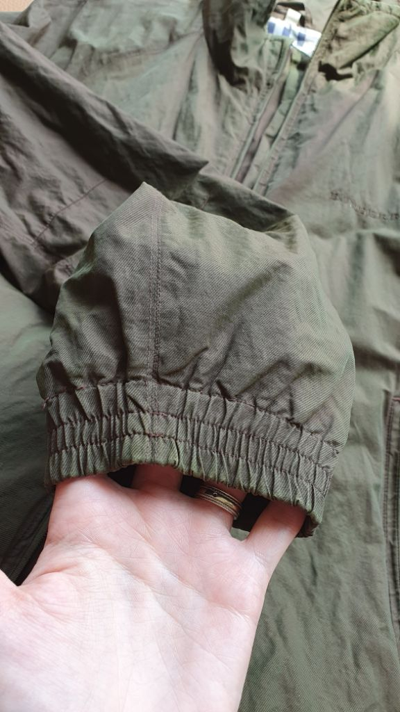 버버리 런던 집업 까슬 소재 국내100--2