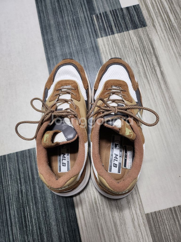 MLB 빅볼 청키라이트 운동화 250--4