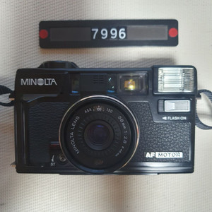 미놀타 하이매틱 AF2-M 필름카메라