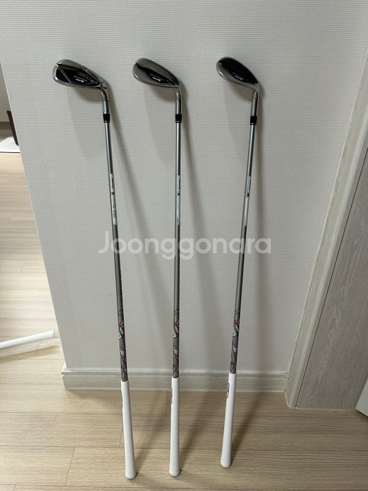 테일러메이드 M4 여성용 아이언 팝니다.--3