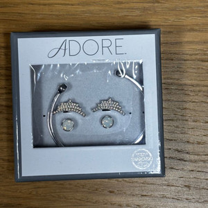아도르(Adore) 귀걸이&팔찌 세트