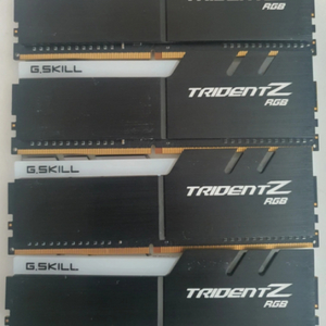 지스킬 ddr4 rgb 램 32 (8gbx4)