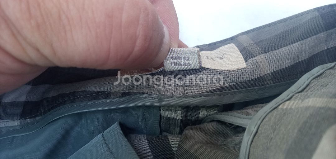 정품 버버리 여성용반바지 핫팬츠 26~27인치 상태우수--7