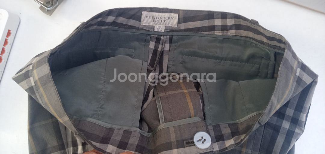 정품 버버리 여성용반바지 핫팬츠 26~27인치 상태우수--5