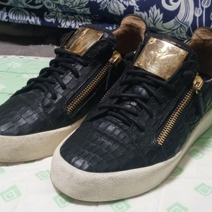 정품 주세페자노티 가죽스니커즈 255mm 상태우수