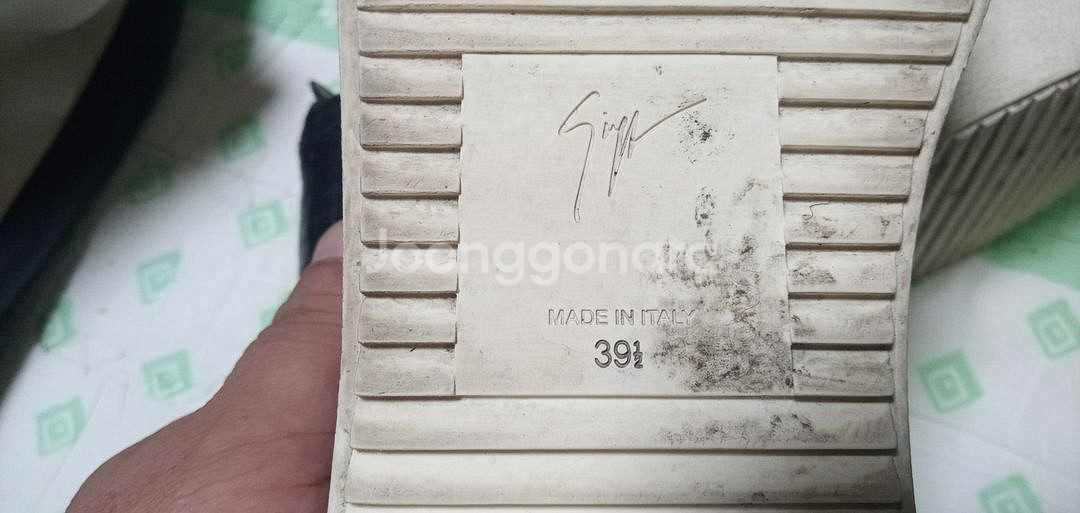 정품 주세페자노티 가죽스니커즈 255mm 상태우수--6