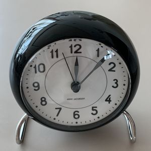 아르네야콥센 시계 블랙