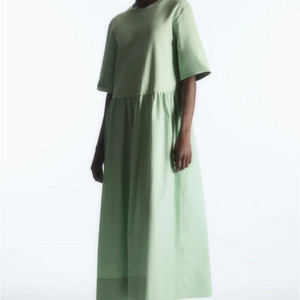 COS 컨트래스트 패널 드레스