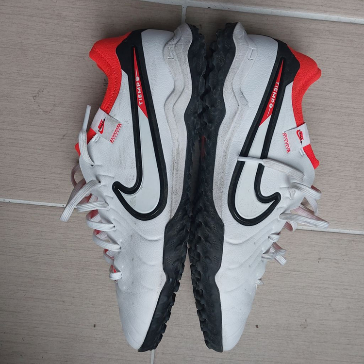 나이키 티엠포 10 프로 260--3