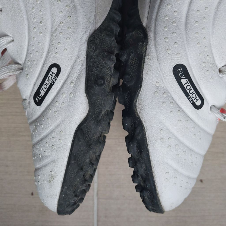 나이키 티엠포 10 프로 260--2