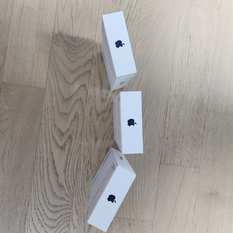 아이폰15 프로 256gb 자급제 블루 [미개봉]팝니다--1