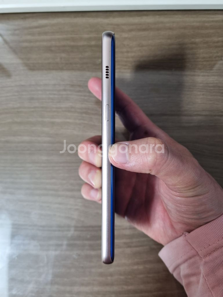 삼성 갤럭시 A8 2018 SM-A530N 중고폰--3