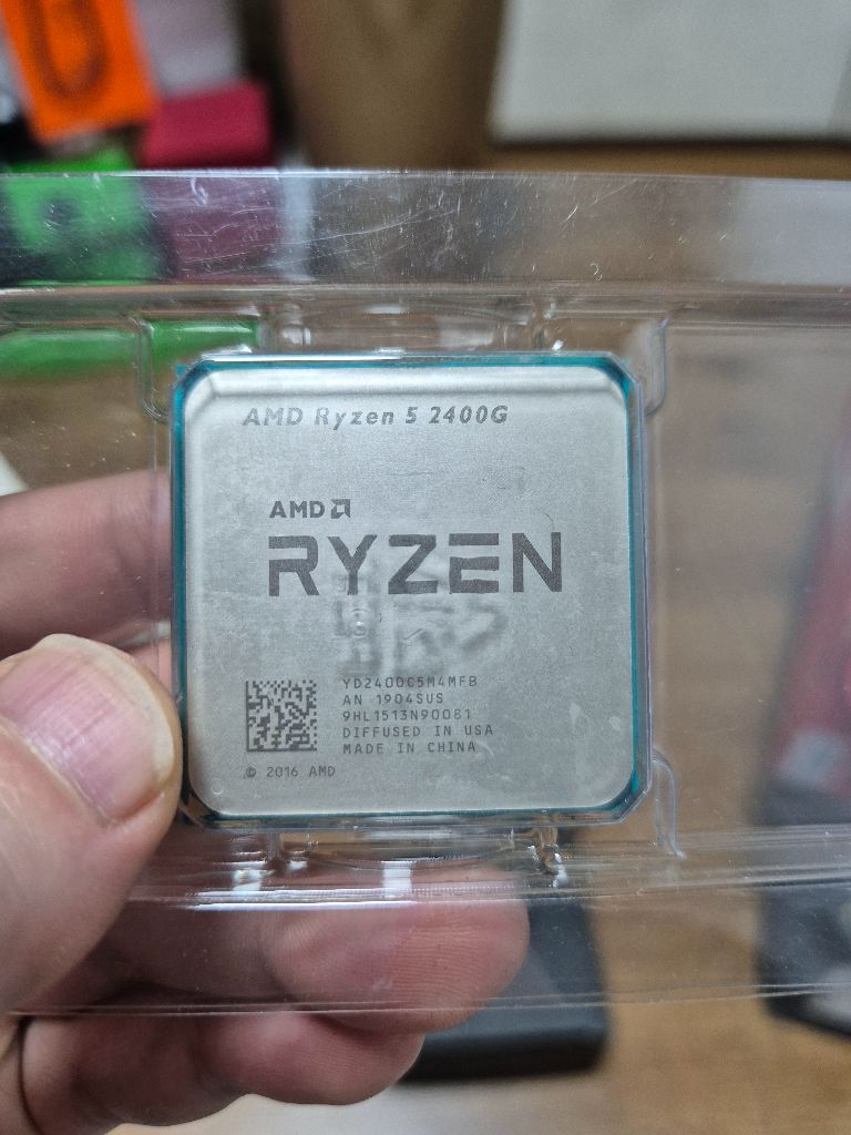 Ryzen 5 2400g 기쿨포함 팝니다