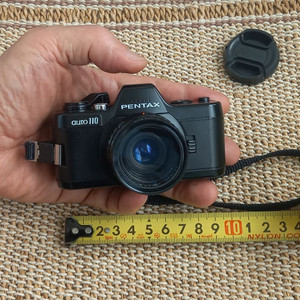 세상에서 가장 작은 SLR 필름카메라