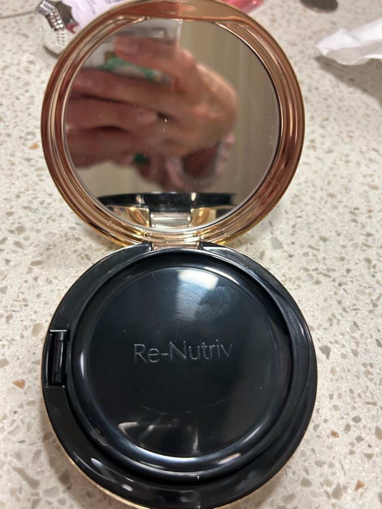 [에스티 로더] 리-뉴트리브 울트라 래디언스 세럼 쿠션--6