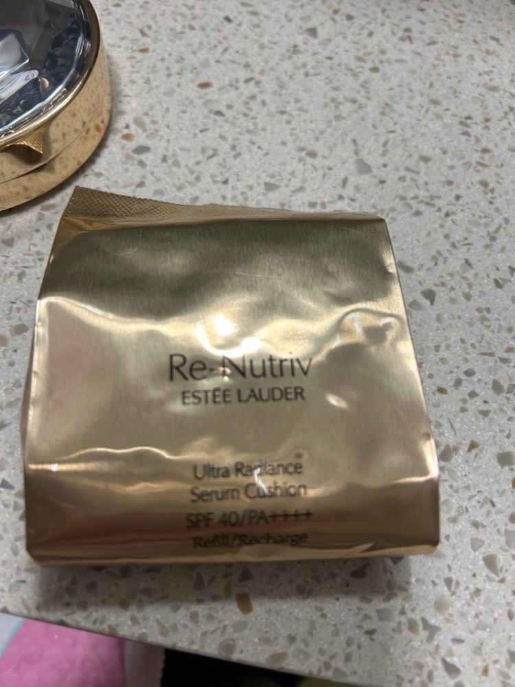 [에스티 로더] 리-뉴트리브 울트라 래디언스 세럼 쿠션--9