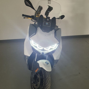 BMW c400gt