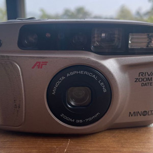 미놀타 Riva zoom 70 자동 필름 카메라
