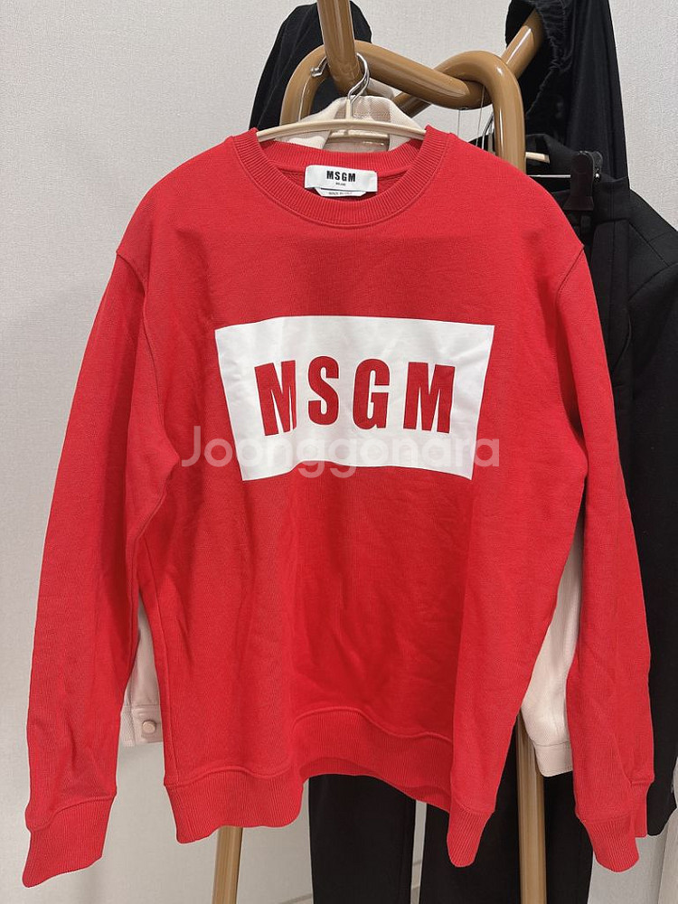 새상품급)) MSGM 로고 맨투맨 티셔츠 M 사이즈--1
