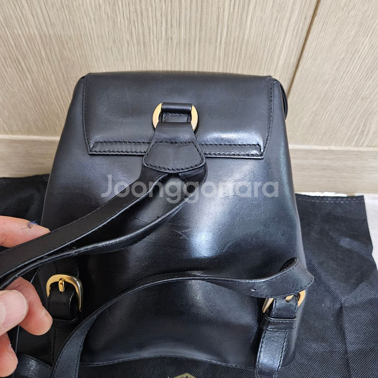 정품 페라가모 백팩 퀄리티 좋고 보증서 있음--6
