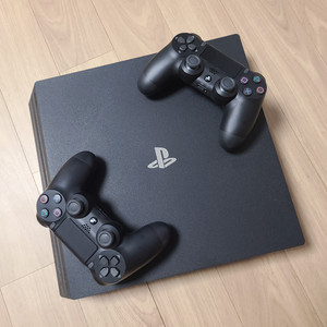 PS4 플스 PRO 및 듀얼쇼크 2개 판매 ~ 부산