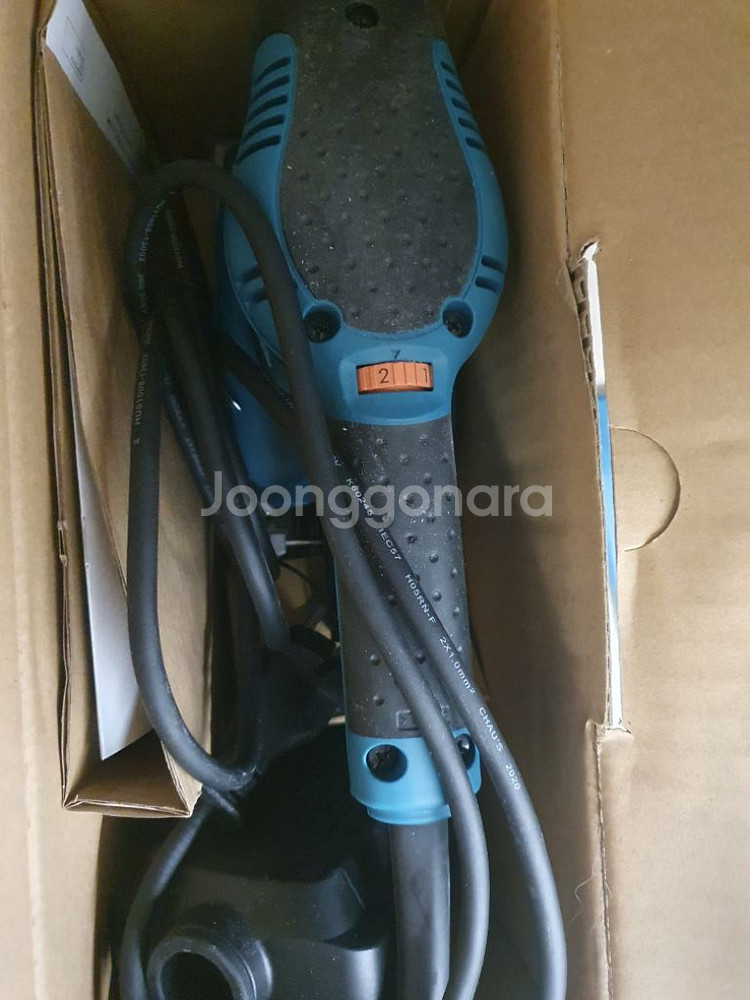 마끼다(makita) bo3711 샌더기 팝니다.--1