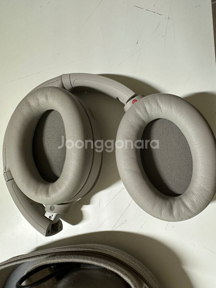 소니 헤드폰 wh-1000xm4--1