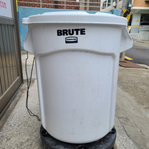 브루트 부루트 BRUTE 75L 뚜껑 돌리포함