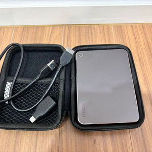 도시바 외장하드 2TB 팝니다