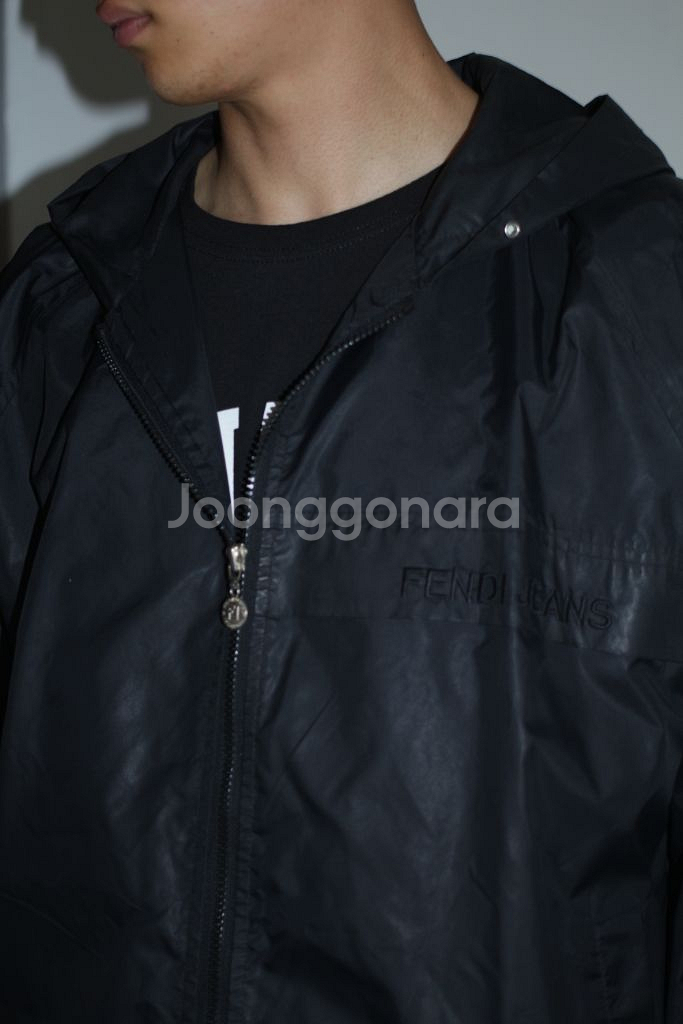 Fendi 펜디 후드 바람막이--1