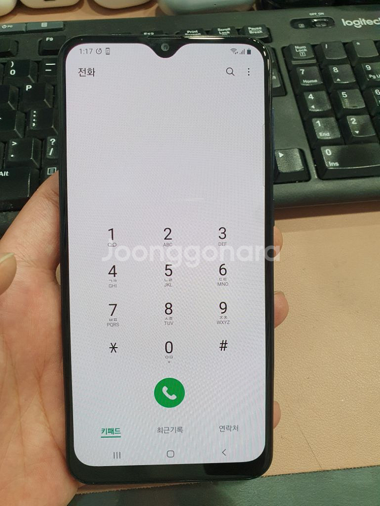 갤럭시 A205 해외판 듀얼유심 32기가 팝니다--2