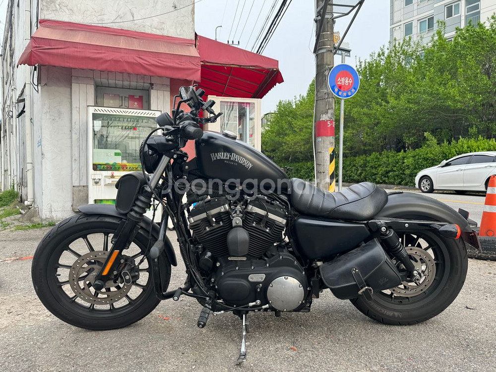 할리데이비슨 아이언883 abs 바버커스텀 팝니다--2