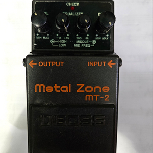 기타이펙터 BOSS metal zone MT2
