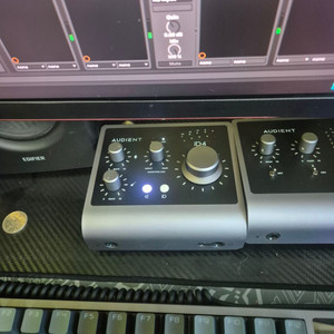 오디언트 id4 mk2 팔아요