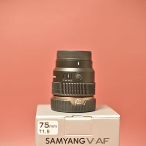 삼양렌즈 v-af 75mm 1.9