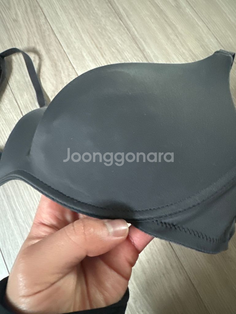 테제니스 tezenis 볼륨 노와이어 브라 팔아요!--2