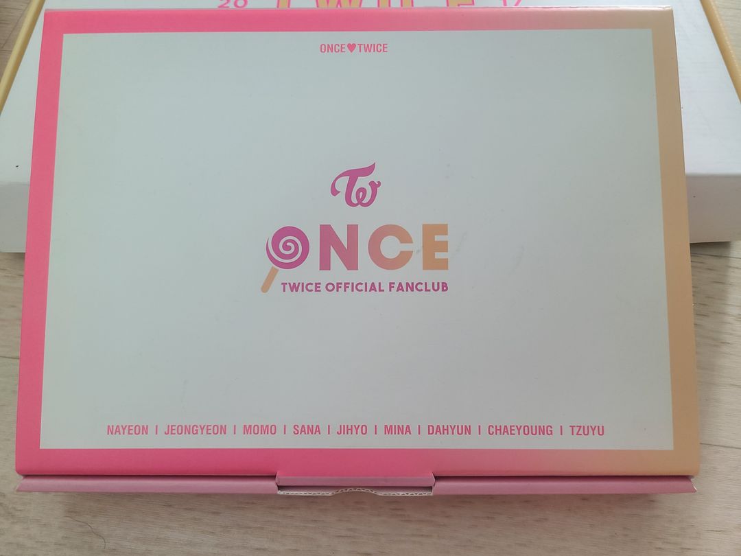 트와이스 팬클럽 구성품? 판매합니다