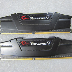 지스킬 DDR4-3200 RIPJAWS 16G(8x2