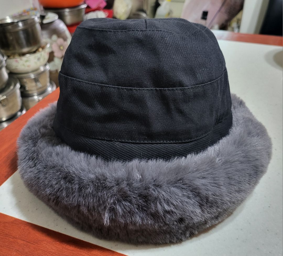 여성 겨울 벙거지 모자.깨끗하고 따뜻합니다.2만원에