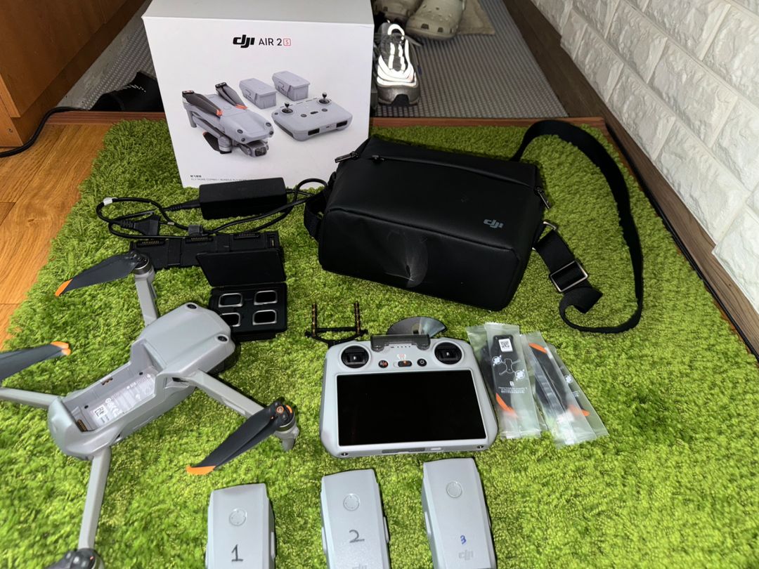 DJI 매빅 에어2S 플라이모어콤보 + RC 조종기