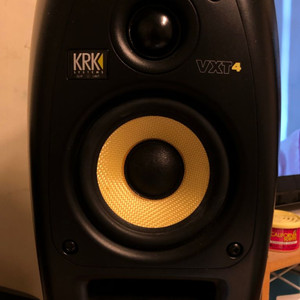 KRK VXT4 모니터 스피커 판매합니다.