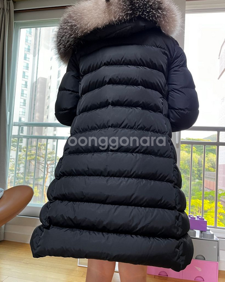 몽클레르 여아 롱패딩--3