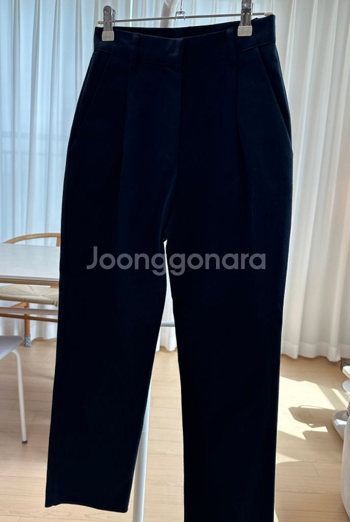 소녀레시피 핀턱 코튼 팬츠 네이비 S사이즈 코튼슬랙스--3
