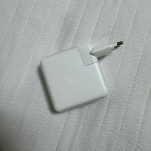 애플 맥북 충전기 61w(미사용)