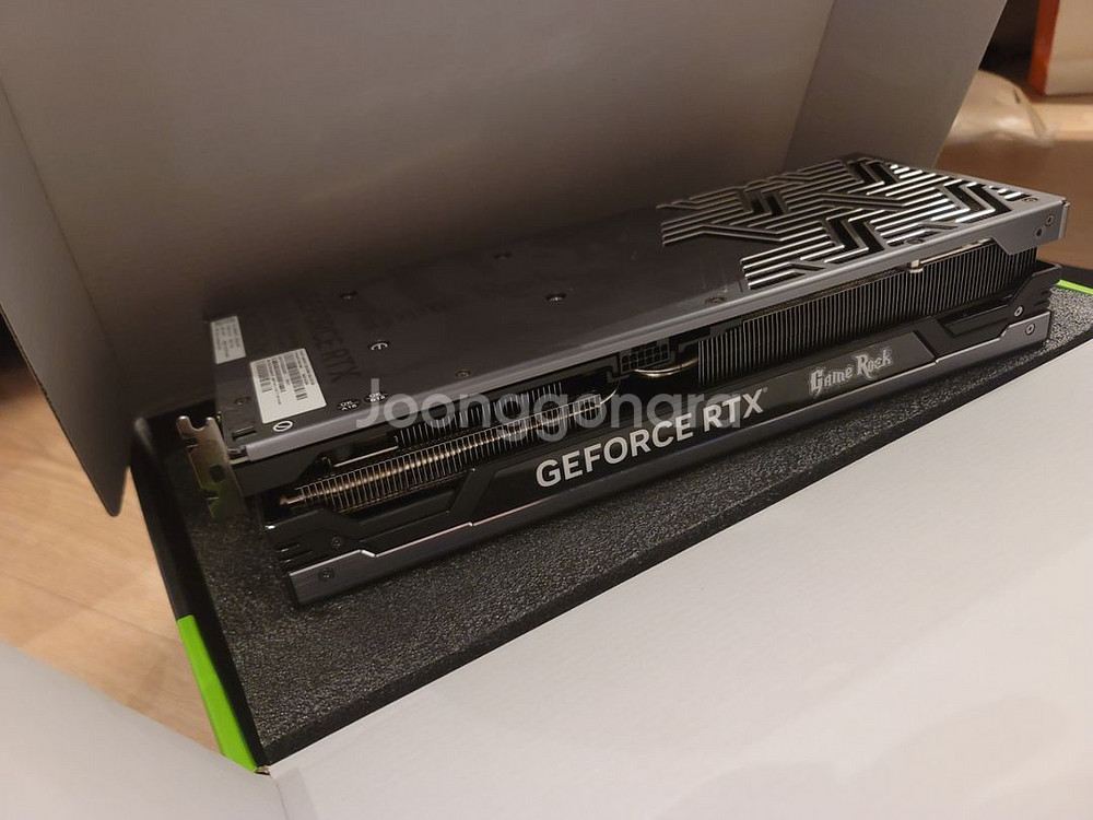 이엠텍 보석바 4070ti gamerock oc 상급--5