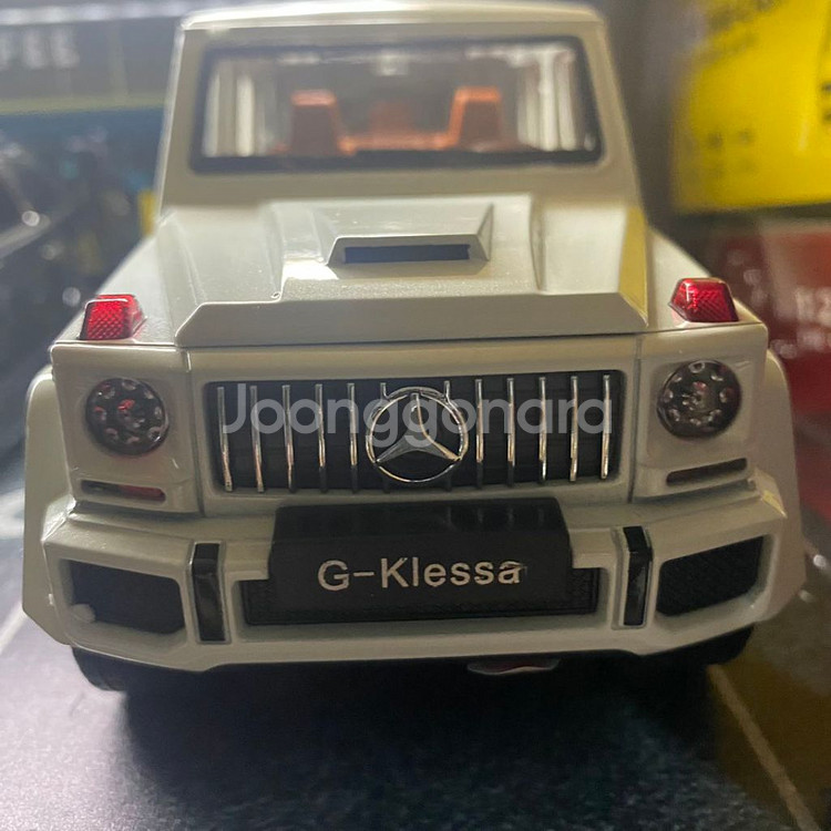 새-모형차 미니카1:24 ,아크릴+고급원목주차장6자리--5