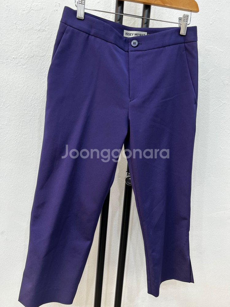 매장판정품) 이세이미야케 여성팬츠 2--1