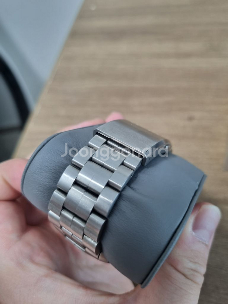 해밀턴 카키필드 오토 42mm 팝니다--4