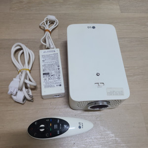 LG 미니빔 스마트빔 프로젝터 PF1500